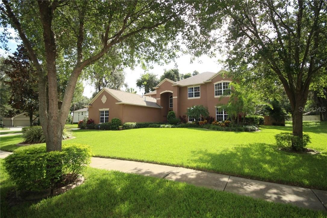 923 Hickory Fork Dr., Seffner, FL 33584