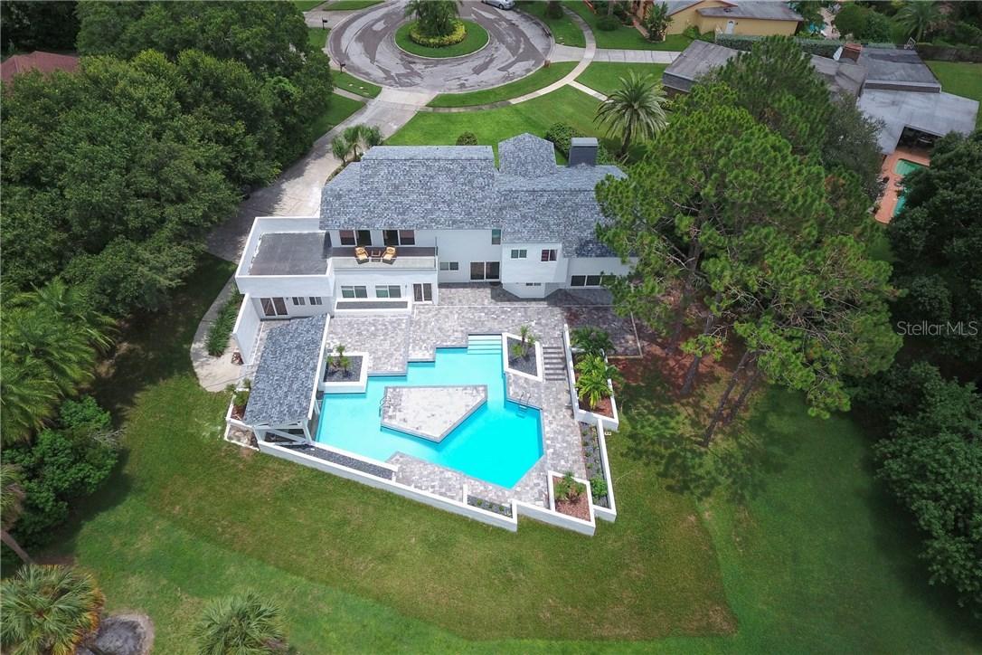 4207 Carrollwood Village Ct., Tampa, FL 33618