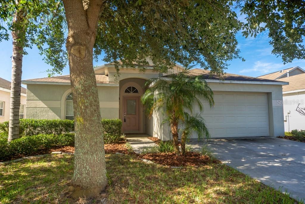 7617 Hampshire Garden Pl., Apollo Beach, FL 33572