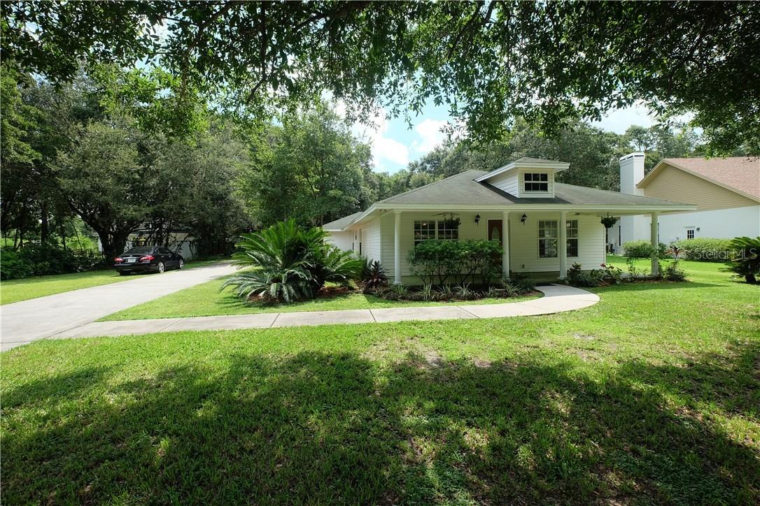 867 Morning Star Dr., Lakeland, FL 33810