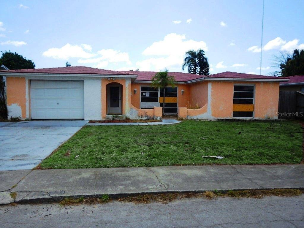 1249 Maybury Dr., Holiday, FL 34691