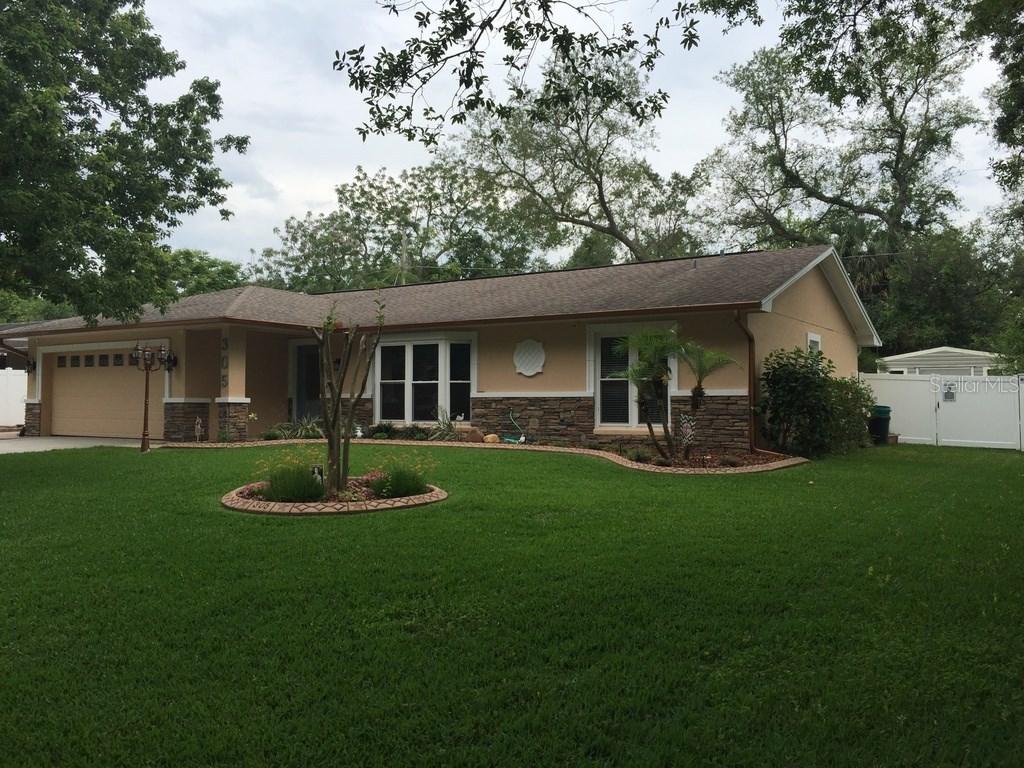 305 Ellen Way, Brandon, FL 33510