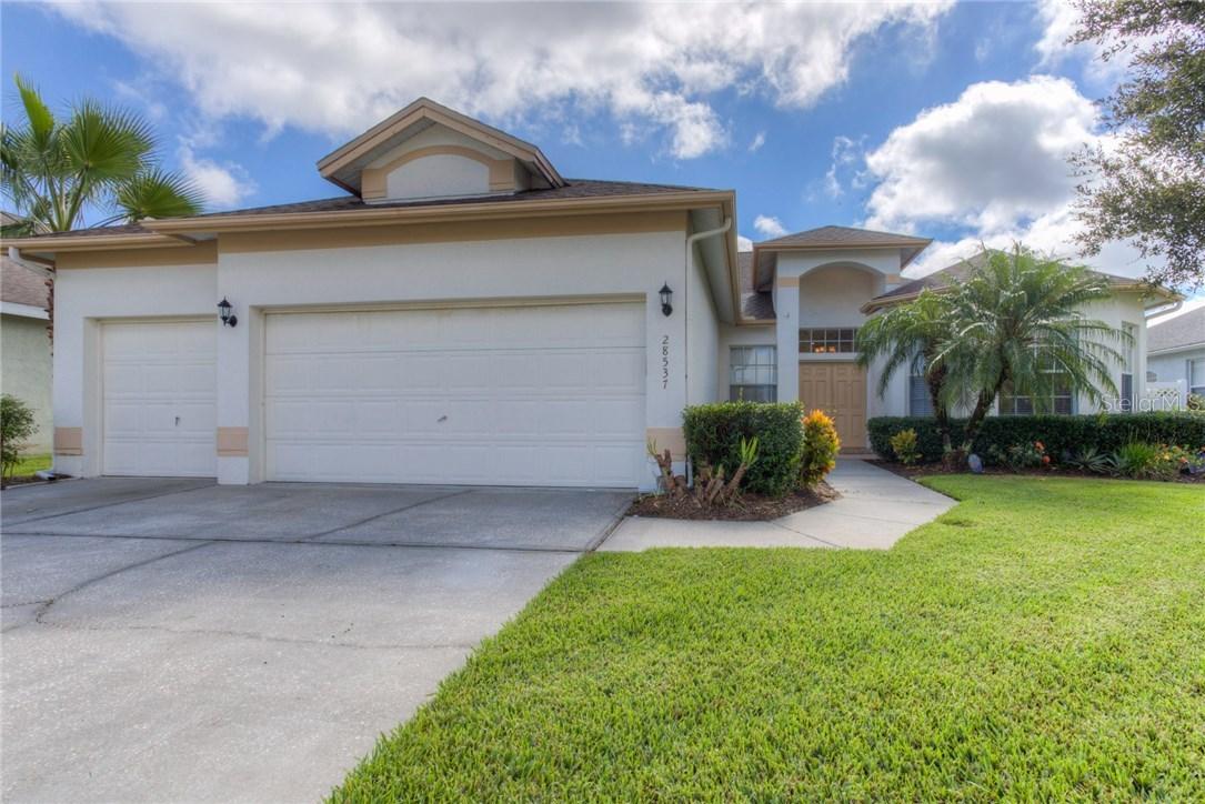 28537 Hanging Moss Loop, Wesley Chapel, FL 33543