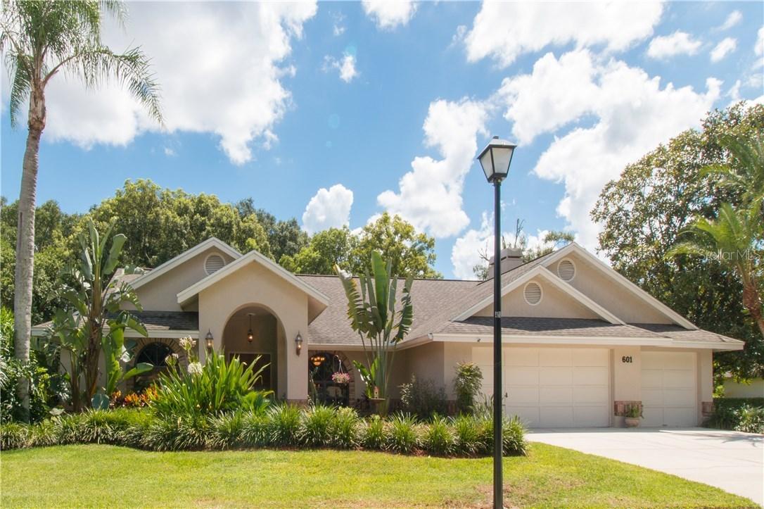 601 Surrey Ln., Lutz, FL 33549