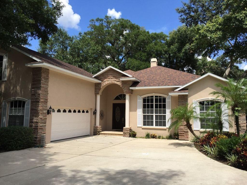 405 Citrus Wood Ln., Valrico, FL 33594