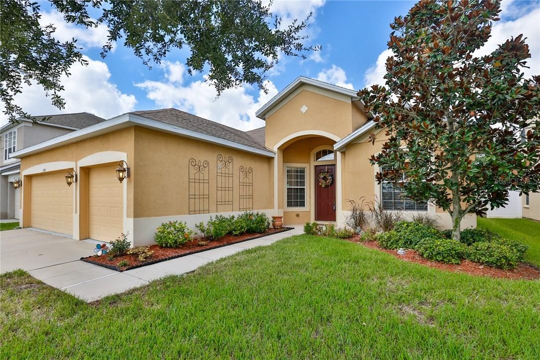 2503 Dakota Rock Dr., Ruskin, FL 33570