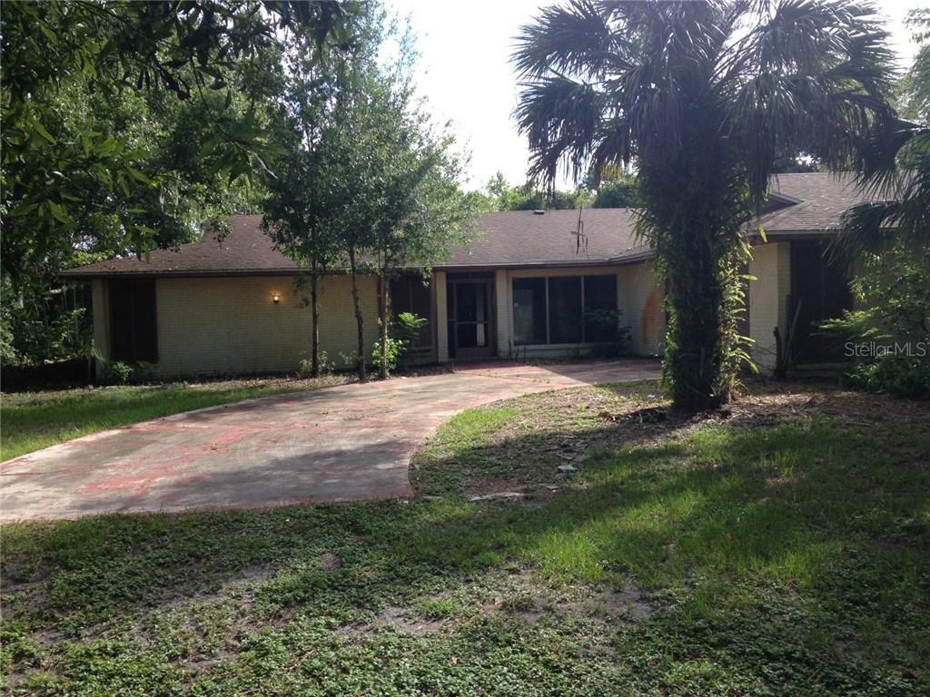 18617 Barton Dr., Lutz, FL 33549