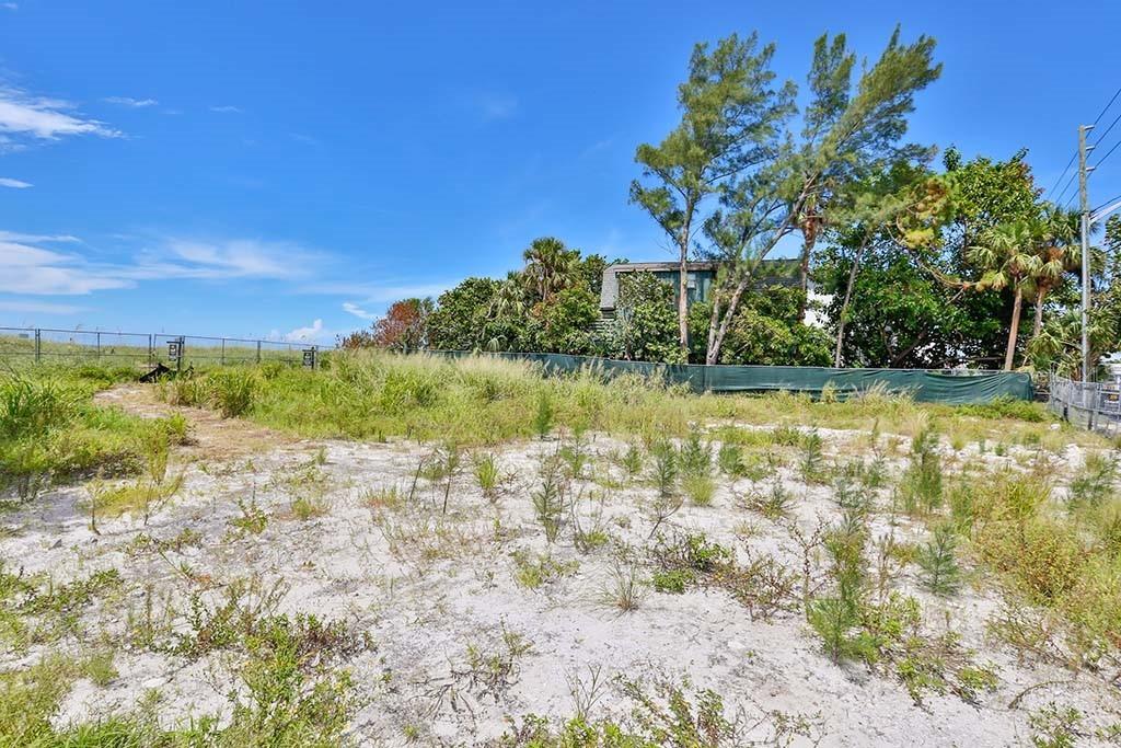 9908 Gulf Blvd., Treasure Island, FL 33706