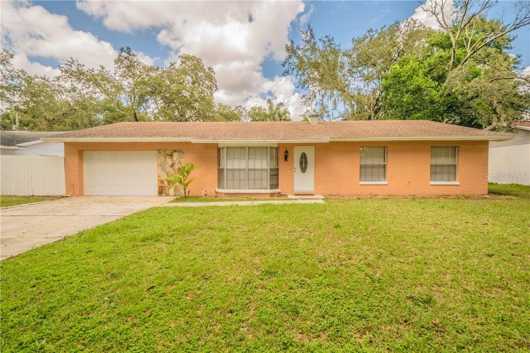 310 Greenview Dr., Brandon, FL 33511