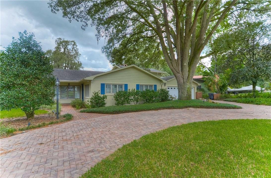 1368 Eckles Dr., Tampa, FL 33612