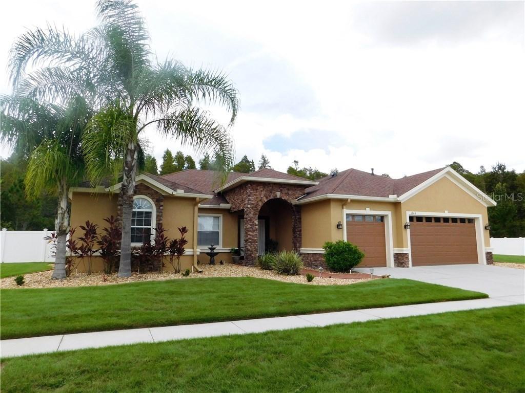 1744 Beaconsfield Dr., Wesley Chapel, FL 33543