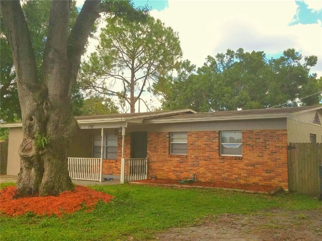 7707 W Paris St., Tampa, FL 33615