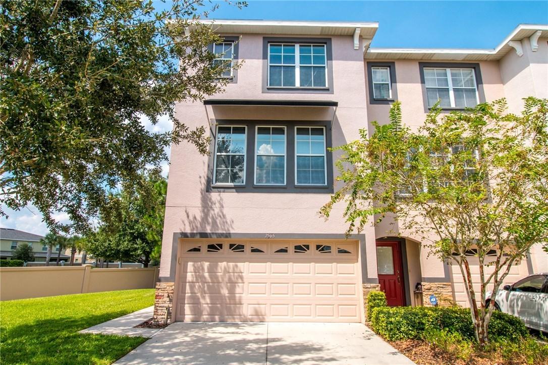 2565 Lexington Oak Dr., Brandon, FL 33511