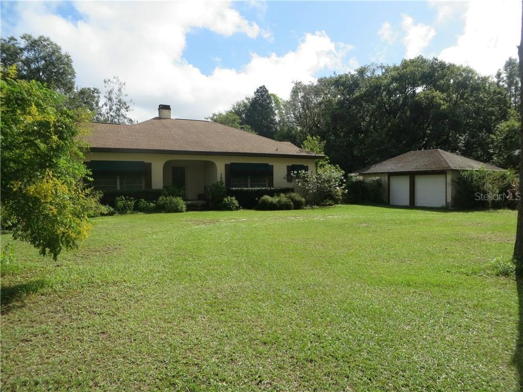 124 Debuel Rd., Lutz, FL 33549