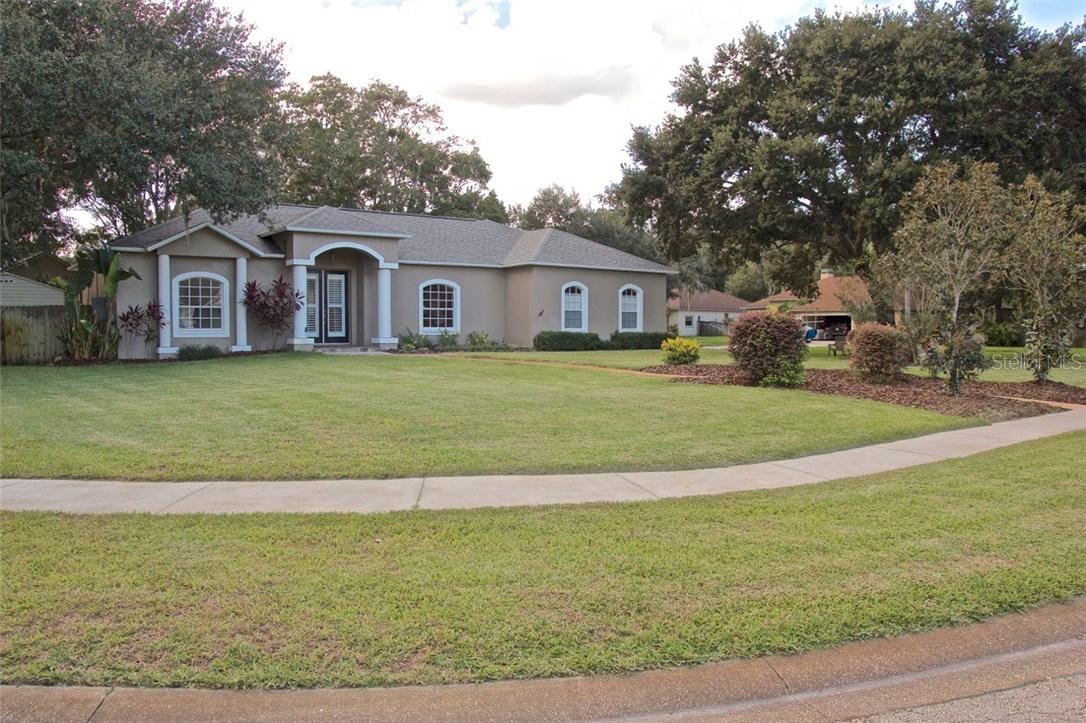 17408 Mary Charlotte Pl., Lutz, FL 33549
