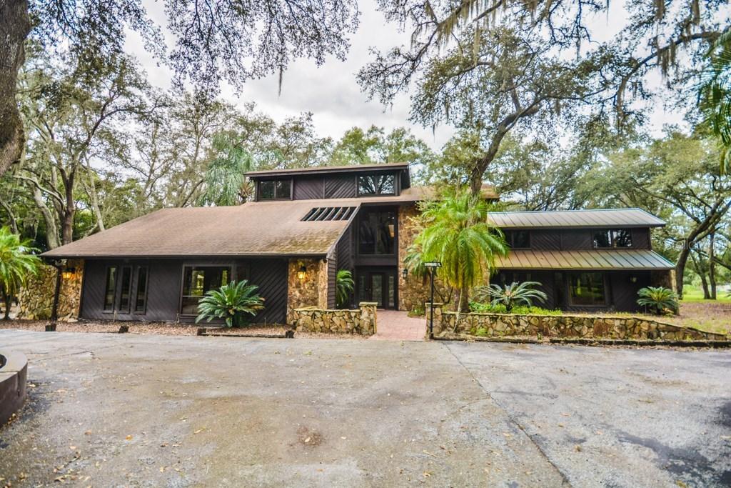 515 Duque Rd., Lutz, FL 33549