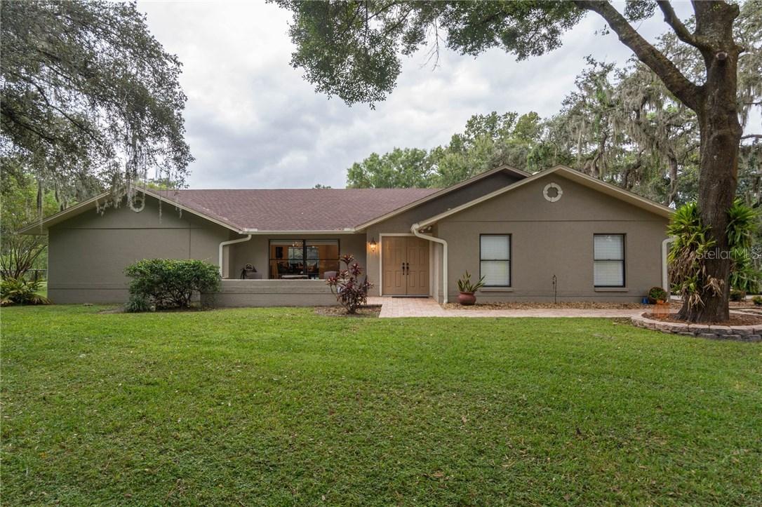 1700 Ryan Dr., Lutz, FL 33549