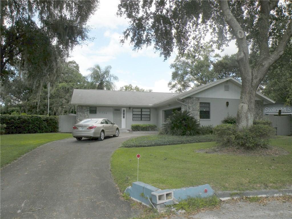 2736 Lake Saxon Dr., Land O Lakes, FL 34639