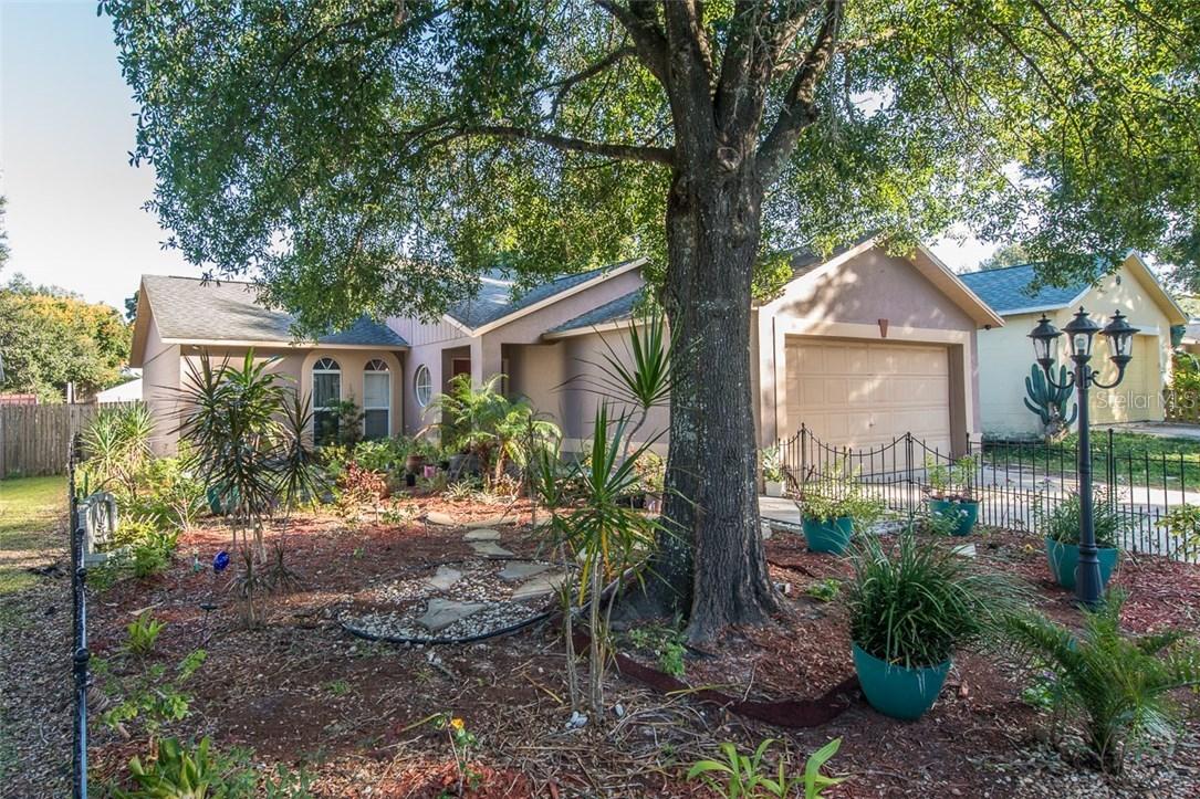 2120 Ridgemore Dr., Valrico, FL 33594