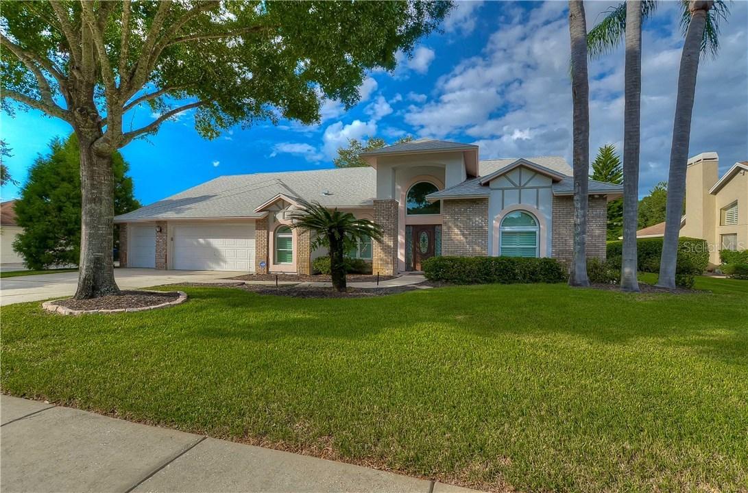 17911 Clear Lake Dr., Lutz, FL 33548