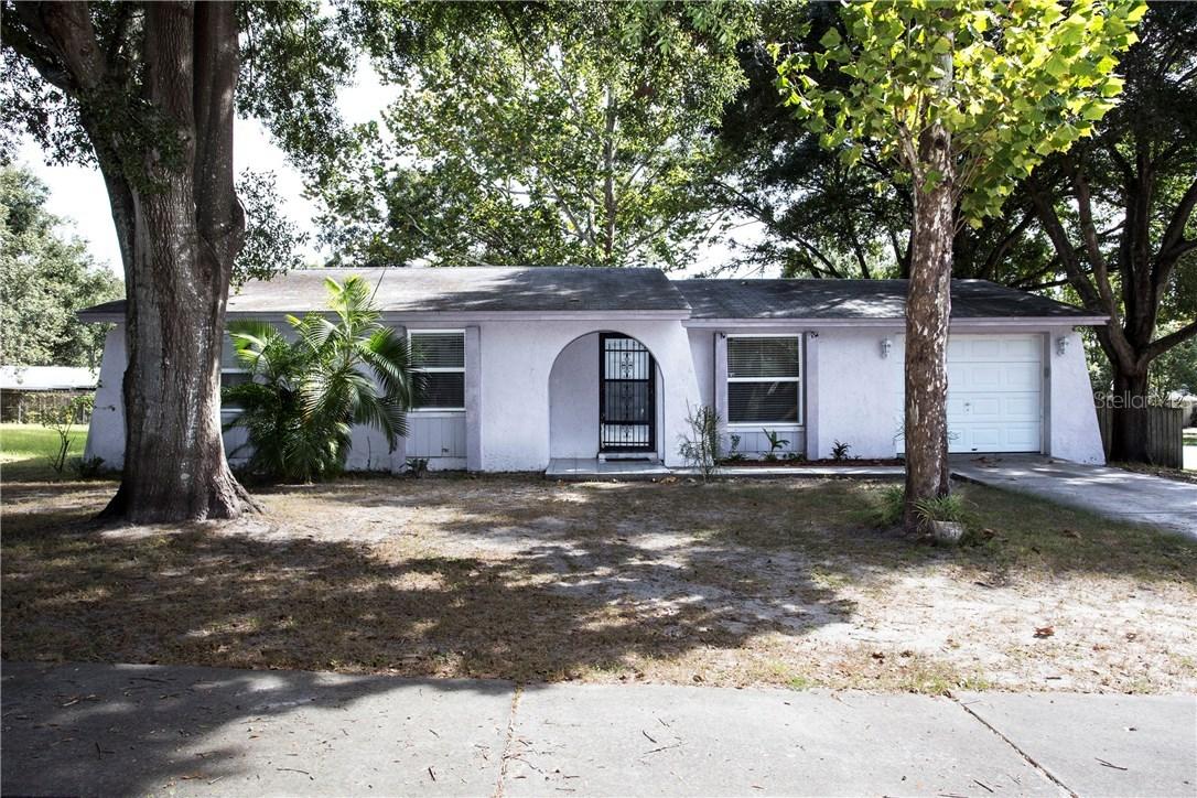 905 Carrie Cove, Valrico, FL 33594