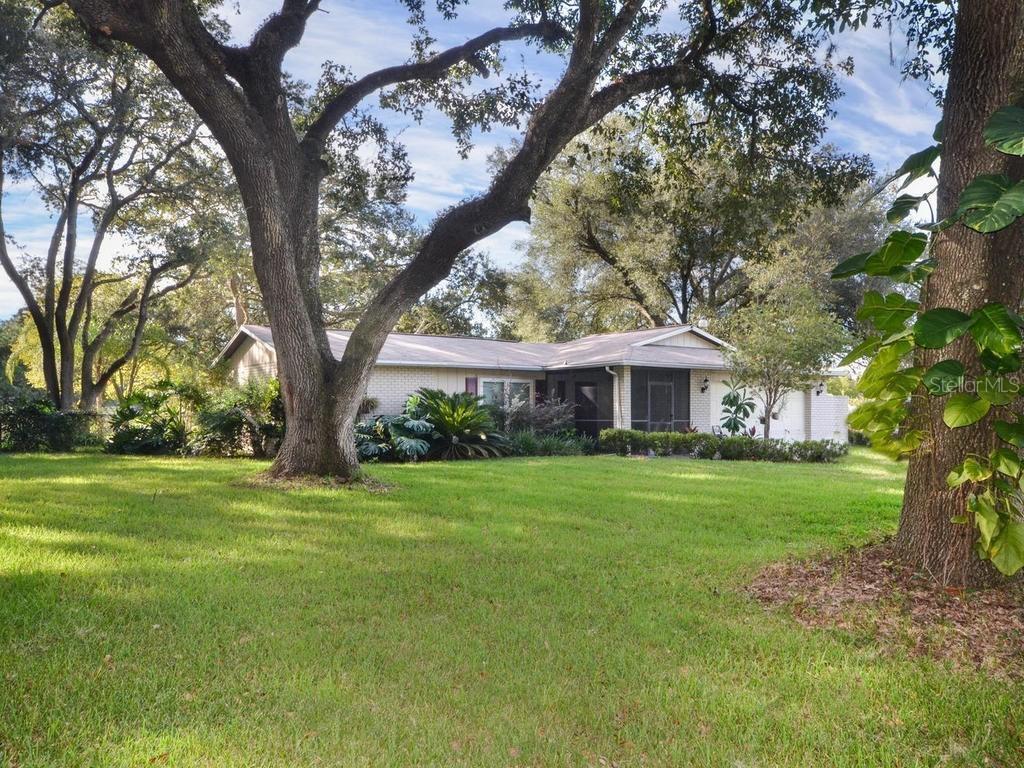 9633 Sunnyslope Ln., Wesley Chapel, FL 33544