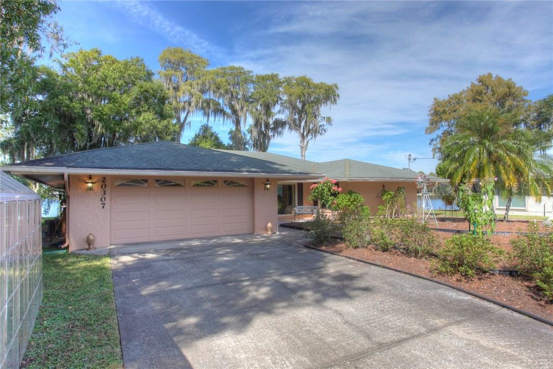 20307 Moss Branch Ct., Lutz, FL 33558