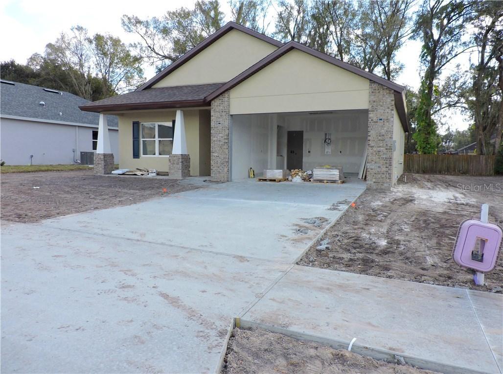 1605 N Johnson St., Plant City, FL 33563