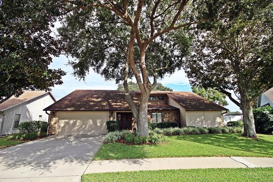 1214 Rainbrook Cir., Valrico, FL 33596