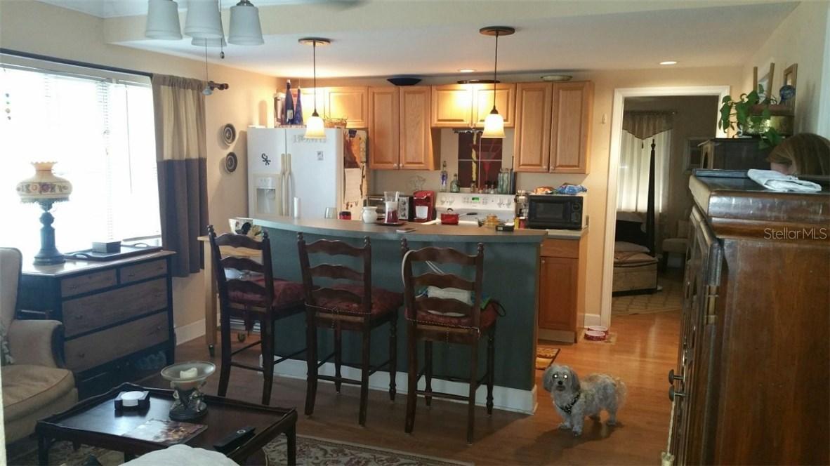 3025 49th St., Gulfport, FL 33707