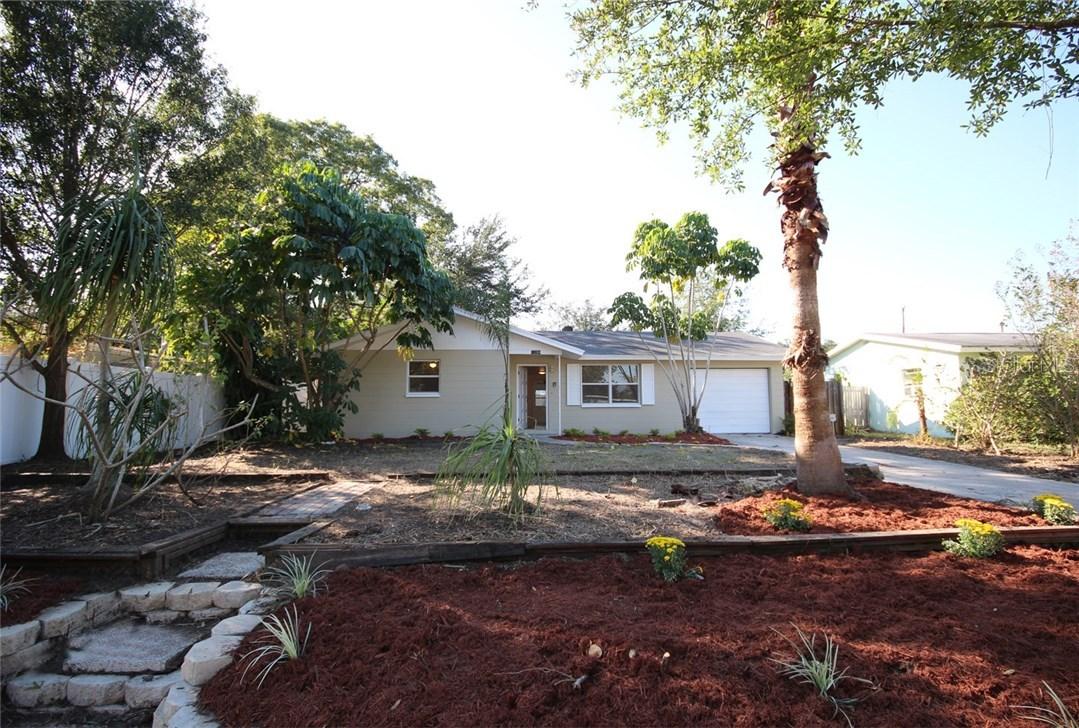 12204 105th St., Largo, FL 33773