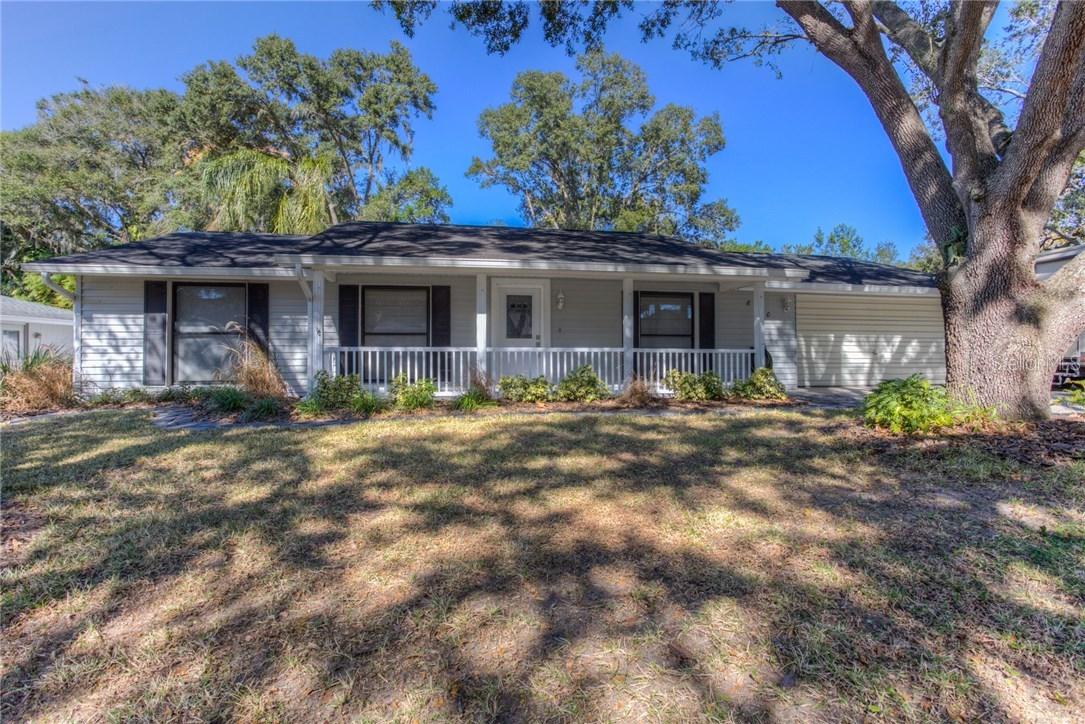 810 Granite Rd., Brandon, FL 33510