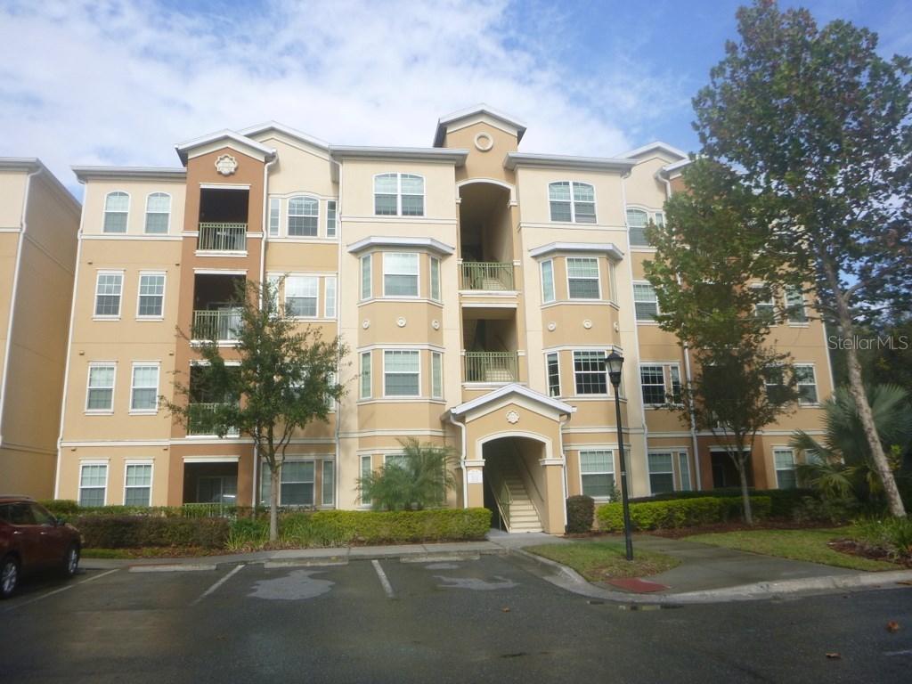 8525 Hidden River Pkwy. #112, Tampa, FL 33637