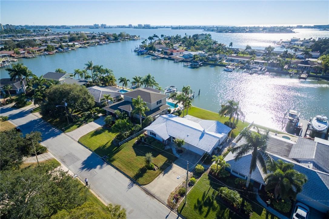 11888 Walker Ave., Seminole, FL 33772