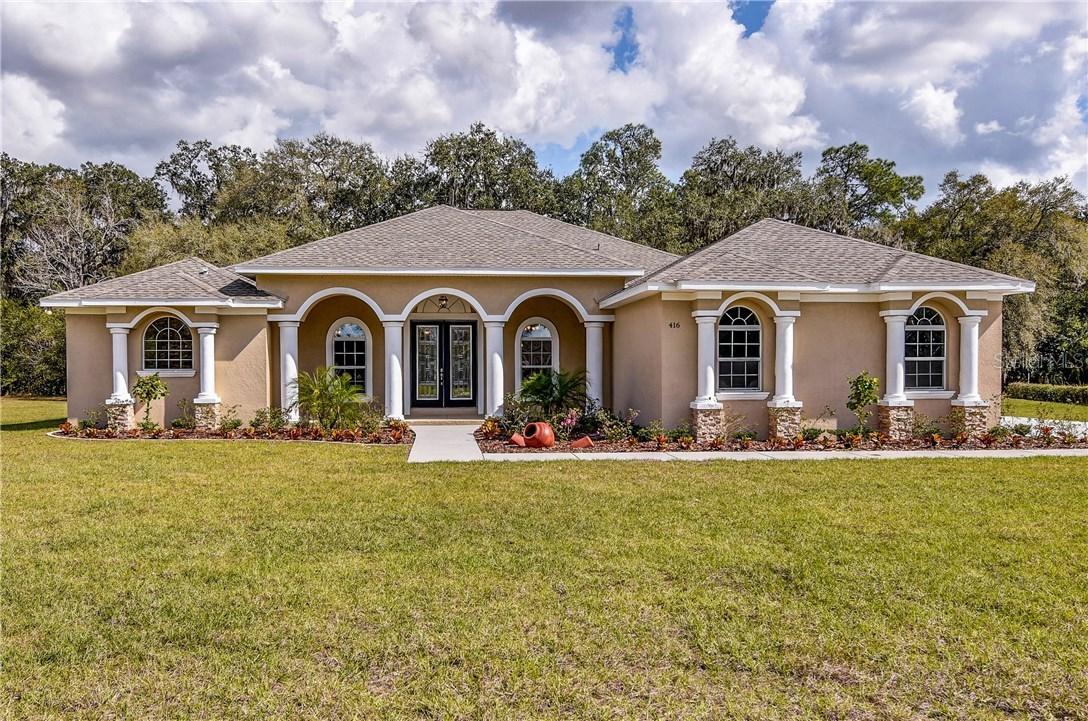416 Vine Keeper Ct., Seffner, FL 33584