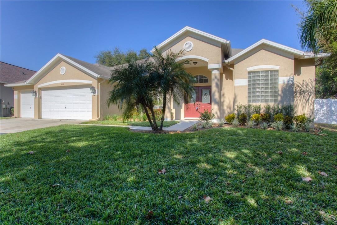 4514 Compass Oaks Dr., Valrico, FL 33596