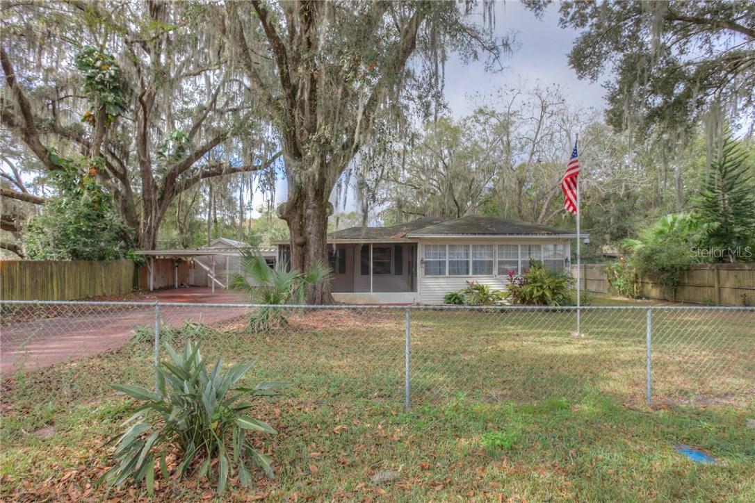 1003 N Wills St., Plant City, FL 33563