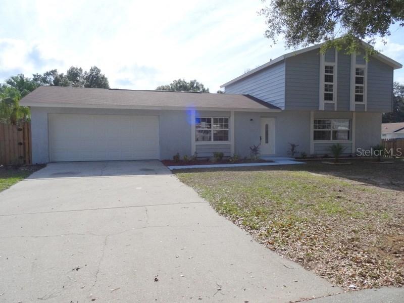 801 Regent Cir., Brandon, FL 33511