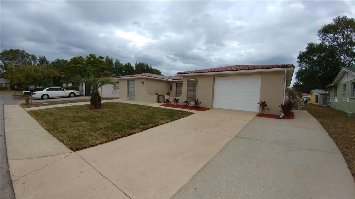 9920 Lakeside Ln., Port Richey, FL 34668