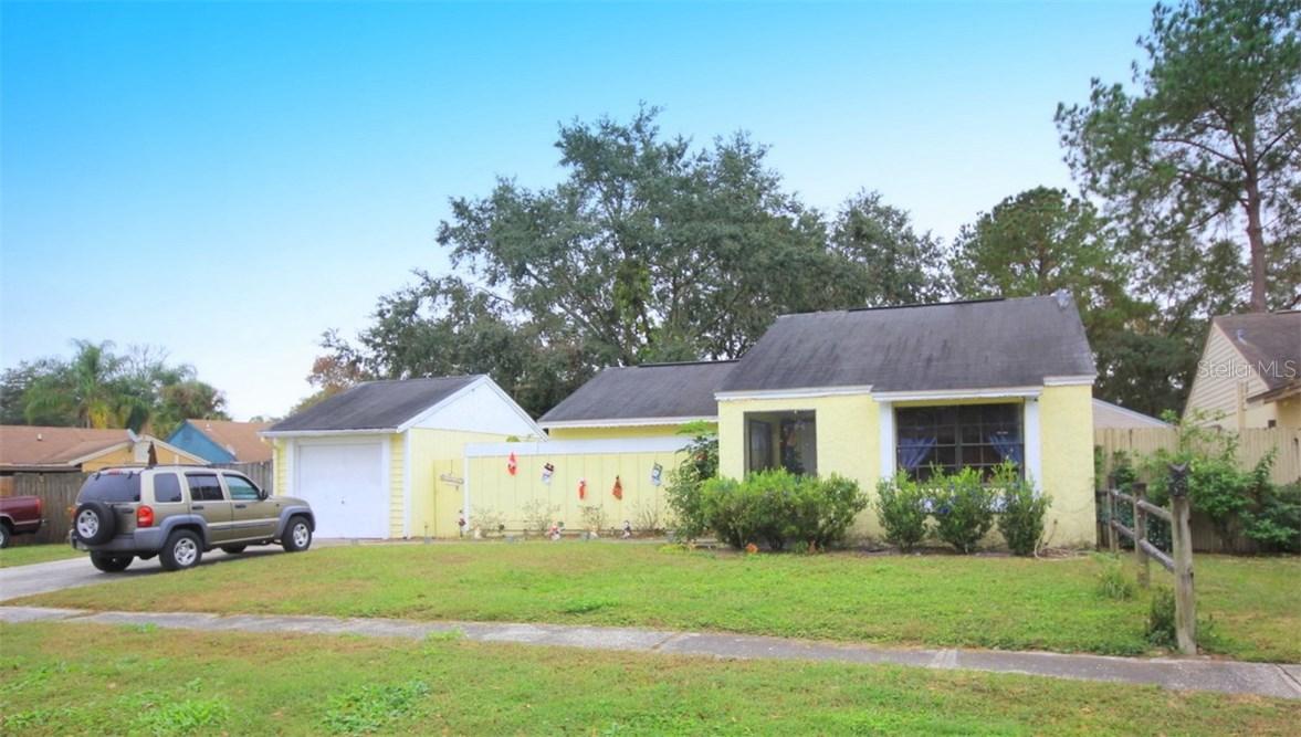 3231 Fox Lake Dr., Tampa, FL 33618