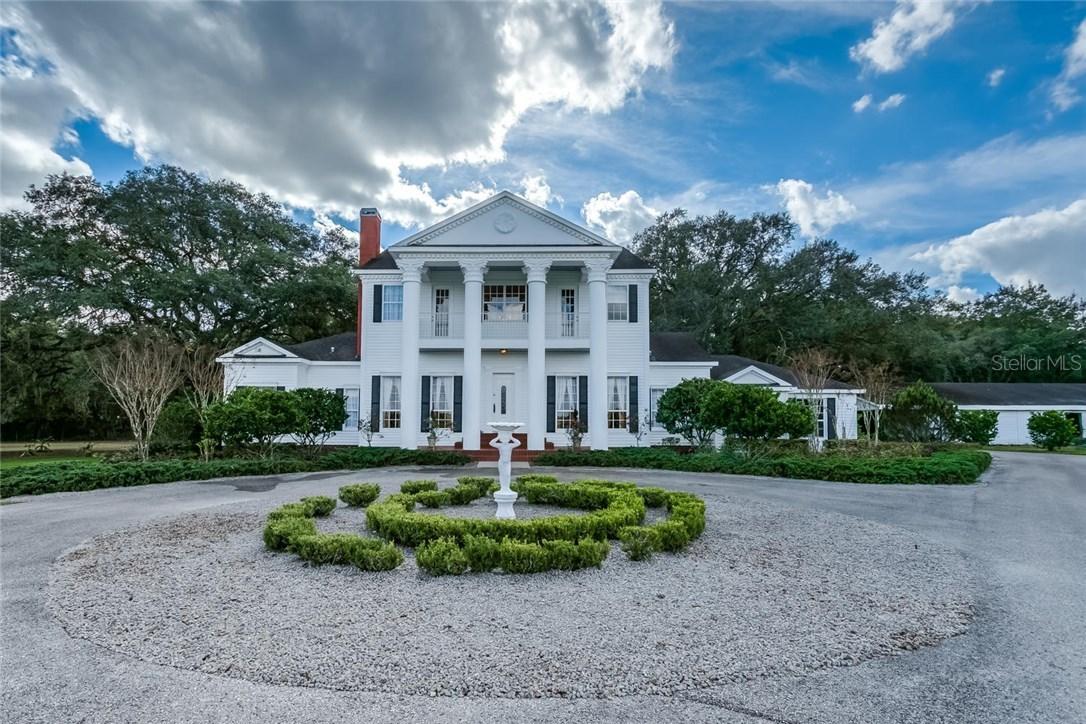 120 Legacy Ln., Masaryktown, FL 34604
