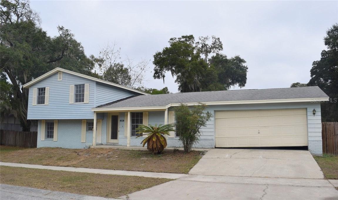 1205 Black Knight Dr., Valrico, FL 33594