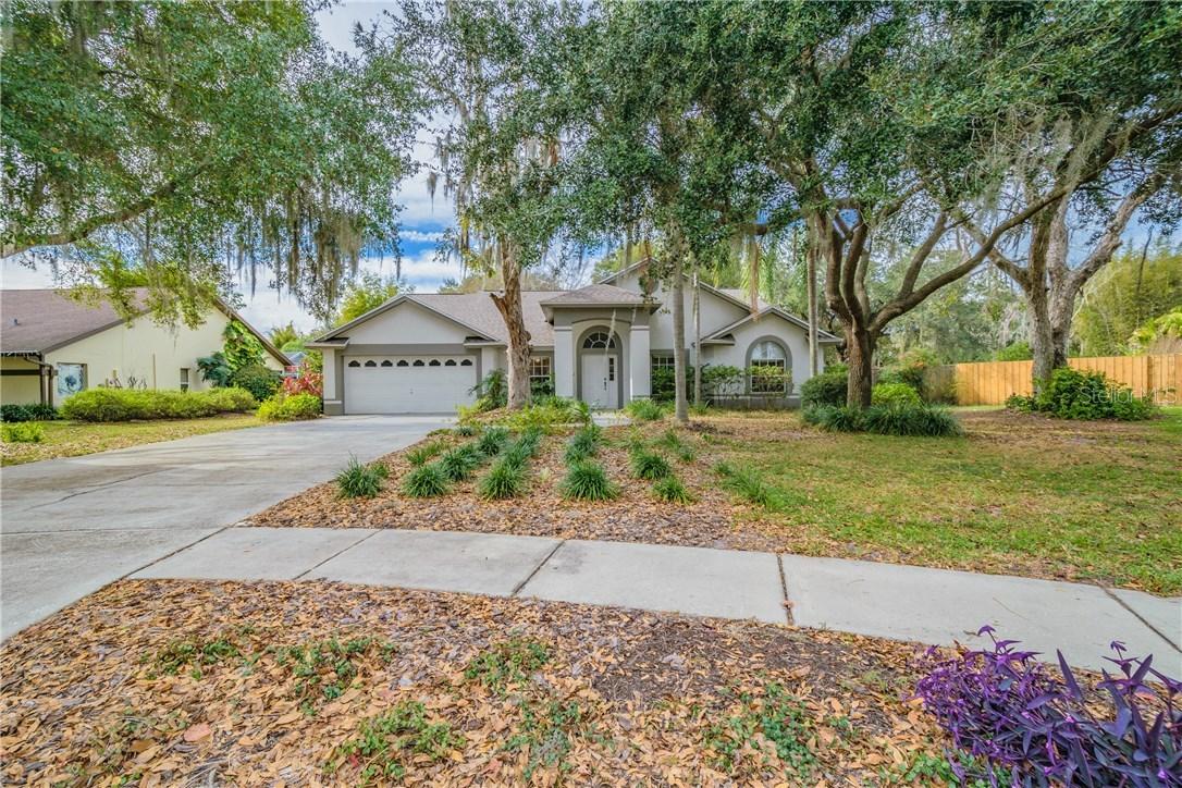 18106 Pecan Grove Pl., Lutz, FL 33548