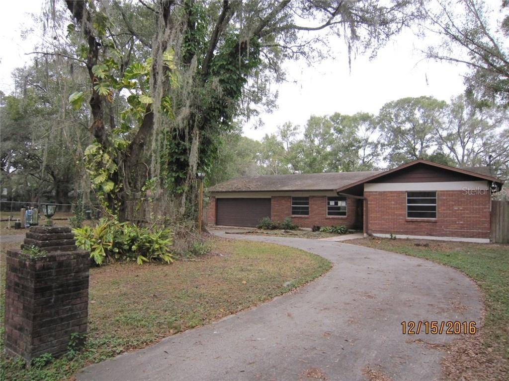 502 2nd Ave., Lutz, FL 33549