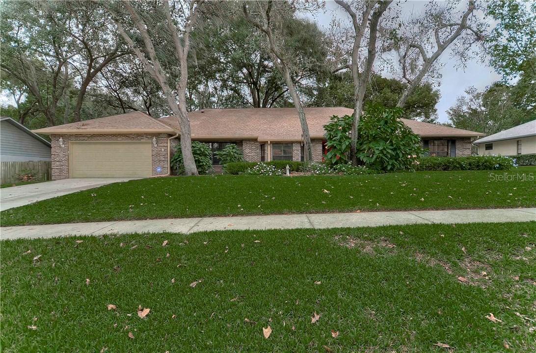 2722 Saint Cloud Oaks Dr., Valrico, FL 33594