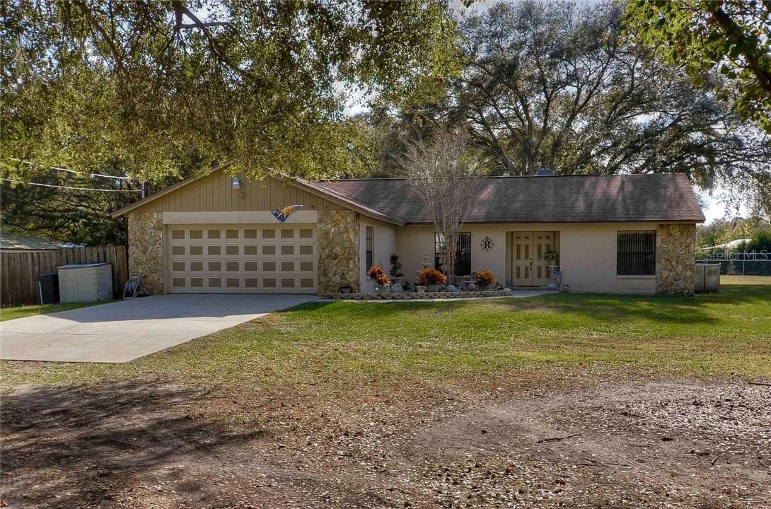 28112 Leona Ln., Wesley Chapel, FL 33544