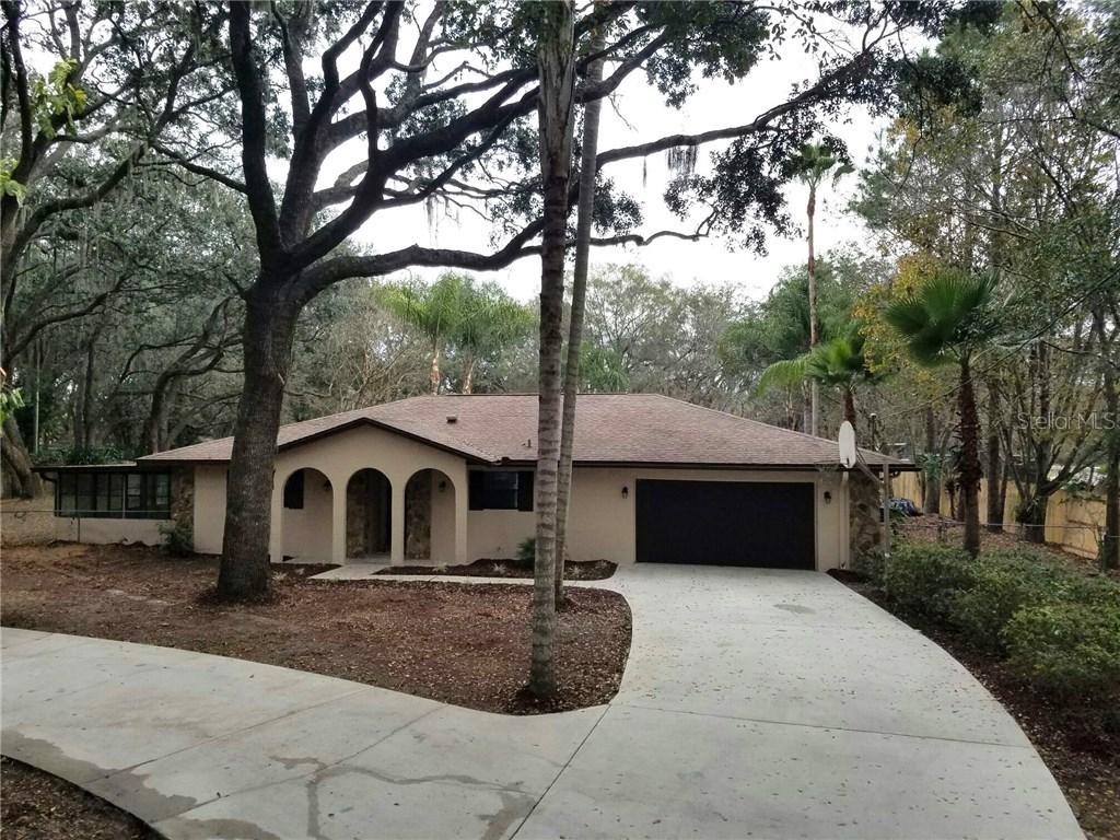 11104 Crescent Lake Dr., Riverview, FL 33578