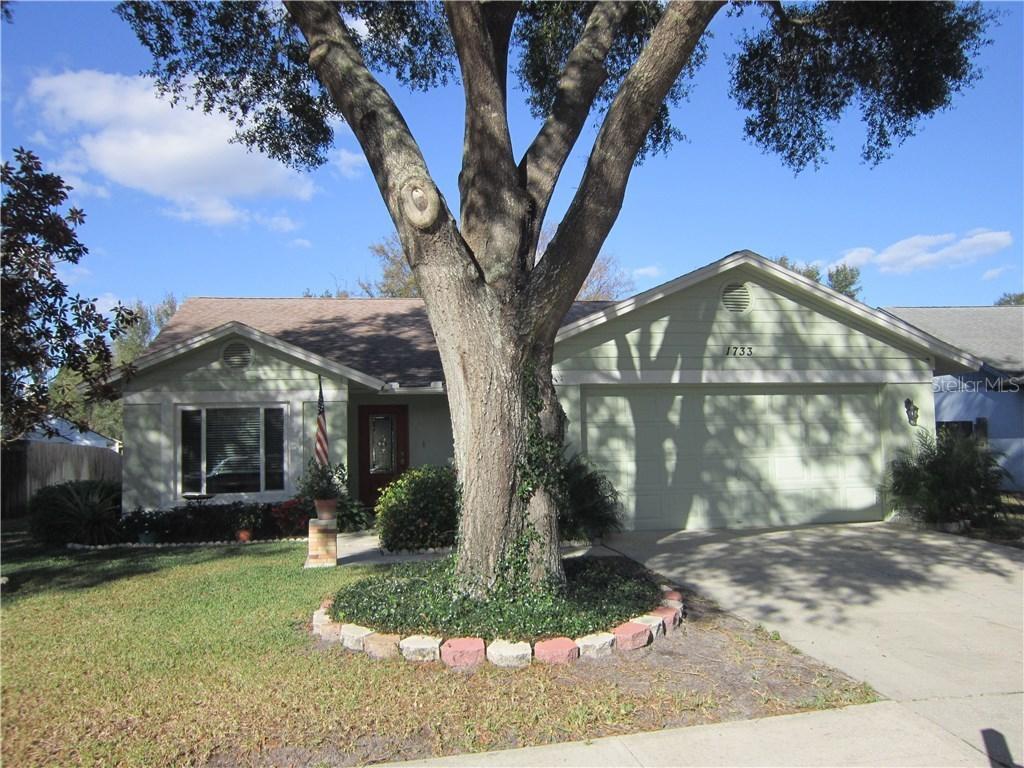 1733 Spinning Wheel Dr., Lutz, FL 33559