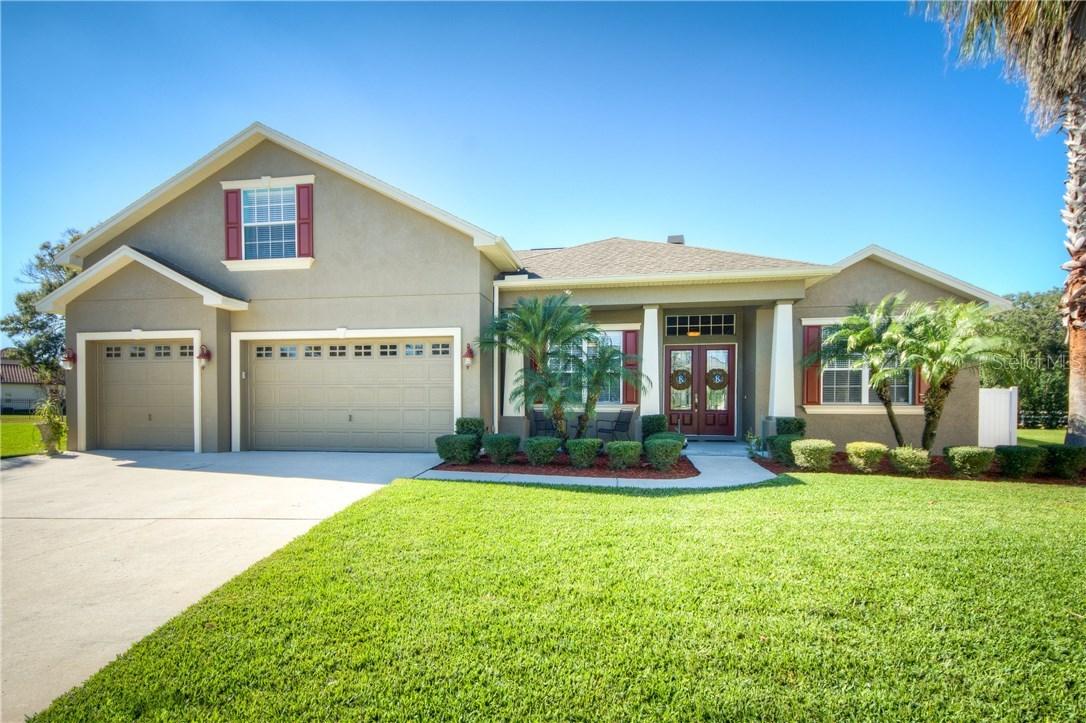 1112 Carriage Park Dr., Valrico, FL 33594