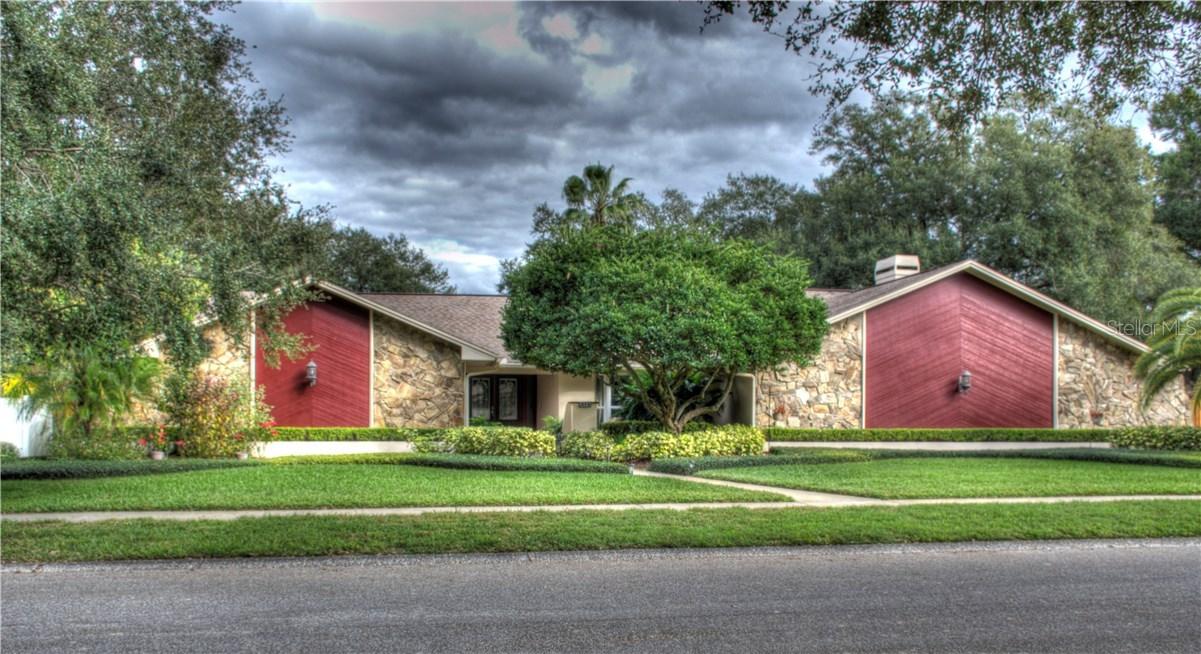 6325 Jacqueline Arbor Dr., Temple Terrace, FL 33617